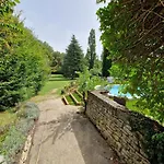 Spacieuse Maison Avec Piscine Et Parc De 6000 M2 Bieujac