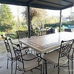 Spacieuse Maison Avec Piscine Et Parc De 6000 M2 Hébergement de vacances *