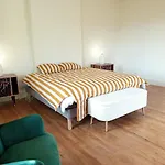 Hébergement de vacances Spacieuse Maison Avec Piscine Et Parc De 6000 M2 Bieujac
