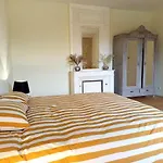 Spacieuse Maison Avec Piscine Et Parc De 6000 M2 * Bieujac