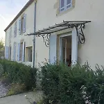 Spacieuse Maison Avec Piscine Et Parc De 6000 M2 Hébergement de vacances