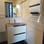 Spacieuse Maison Avec Piscine Et Parc De 6000 M2 Hébergement de vacances *