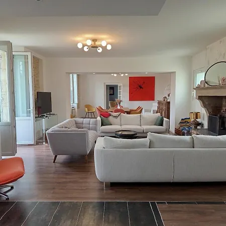 Feriehus Spacieuse Maison Avec Piscine Et Parc De 6000 M2 *