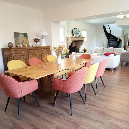 Spacieuse Maison Avec Piscine Et Parc De 6000 M2 Casa vacanze *