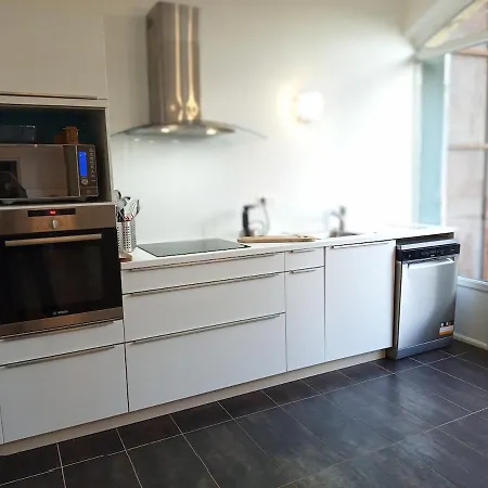 Spacieuse Maison Avec Piscine Et Parc De 6000 M2 *