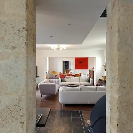 Feriehus Spacieuse Maison Avec Piscine Et Parc De 6000 M2 *