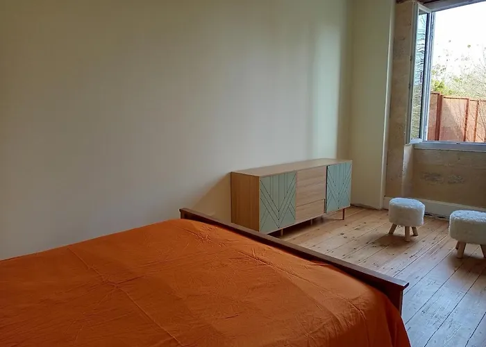Spacieuse Maison Avec Piscine Et Parc De 6000 M2 Ferienhaus *