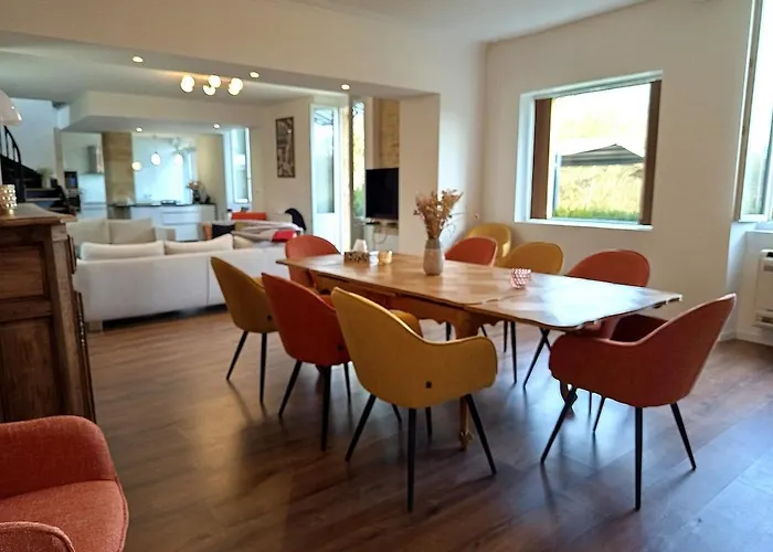 Σπίτι διακοπών Spacieuse Maison Avec Piscine Et Parc De 6000 M2 Bieujac