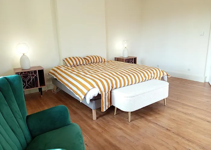 Ferienhaus Spacieuse Maison Avec Piscine Et Parc De 6000 M2 Bieujac