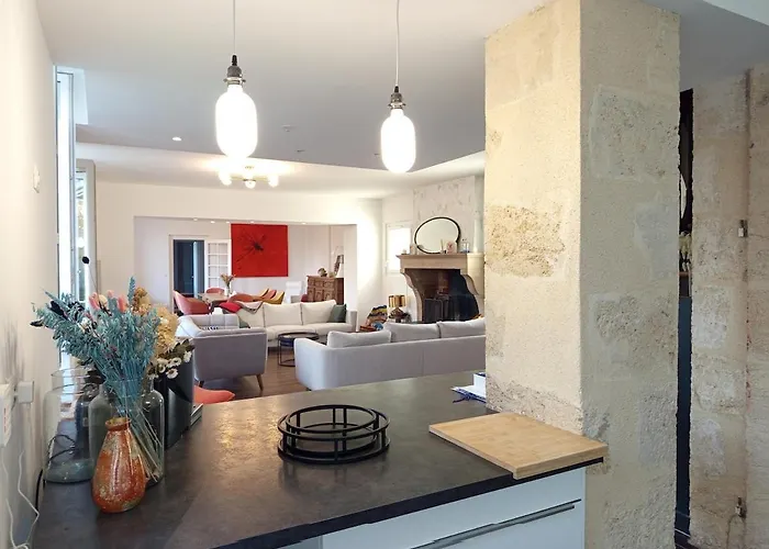 Spacieuse Maison Avec Piscine Et Parc De 6000 M2 Σπίτι διακοπών