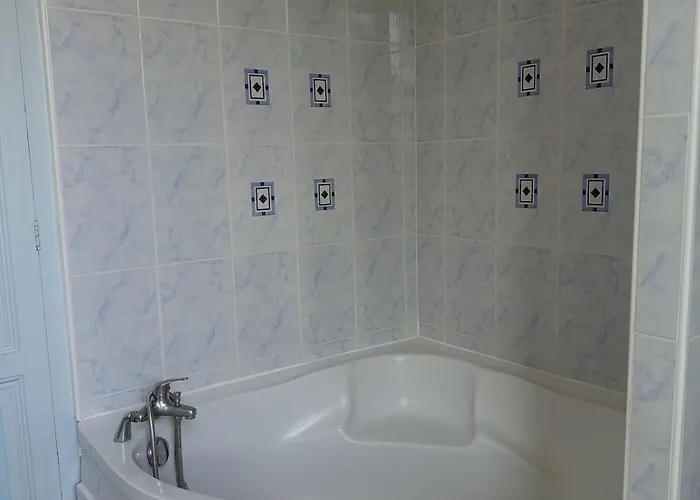 Ferienhaus Spacieuse Maison Avec Piscine Et Parc De 6000 M2