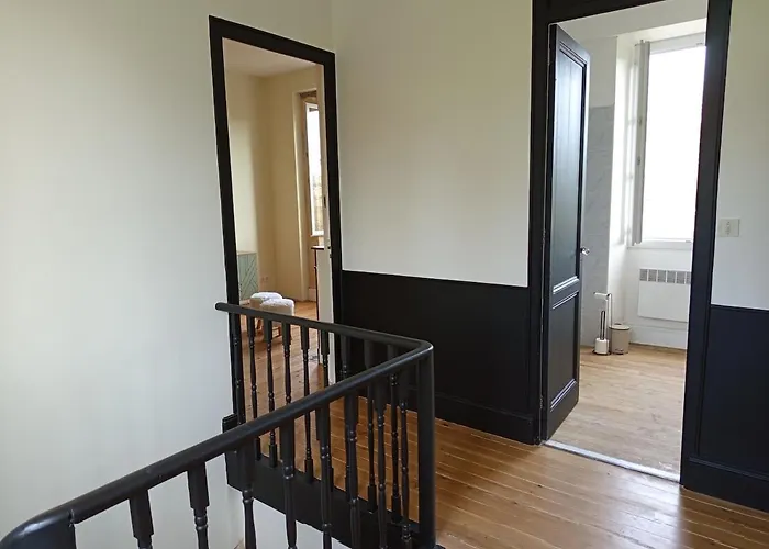 Spacieuse Maison Avec Piscine Et Parc De 6000 M2 Σπίτι διακοπών *