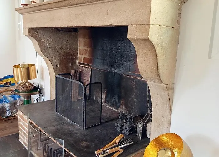 Spacieuse Maison Avec Piscine Et Parc De 6000 M2 * Bieujac