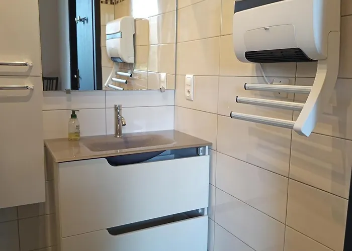 Spacieuse Maison Avec Piscine Et Parc De 6000 M2 Ferienhaus *